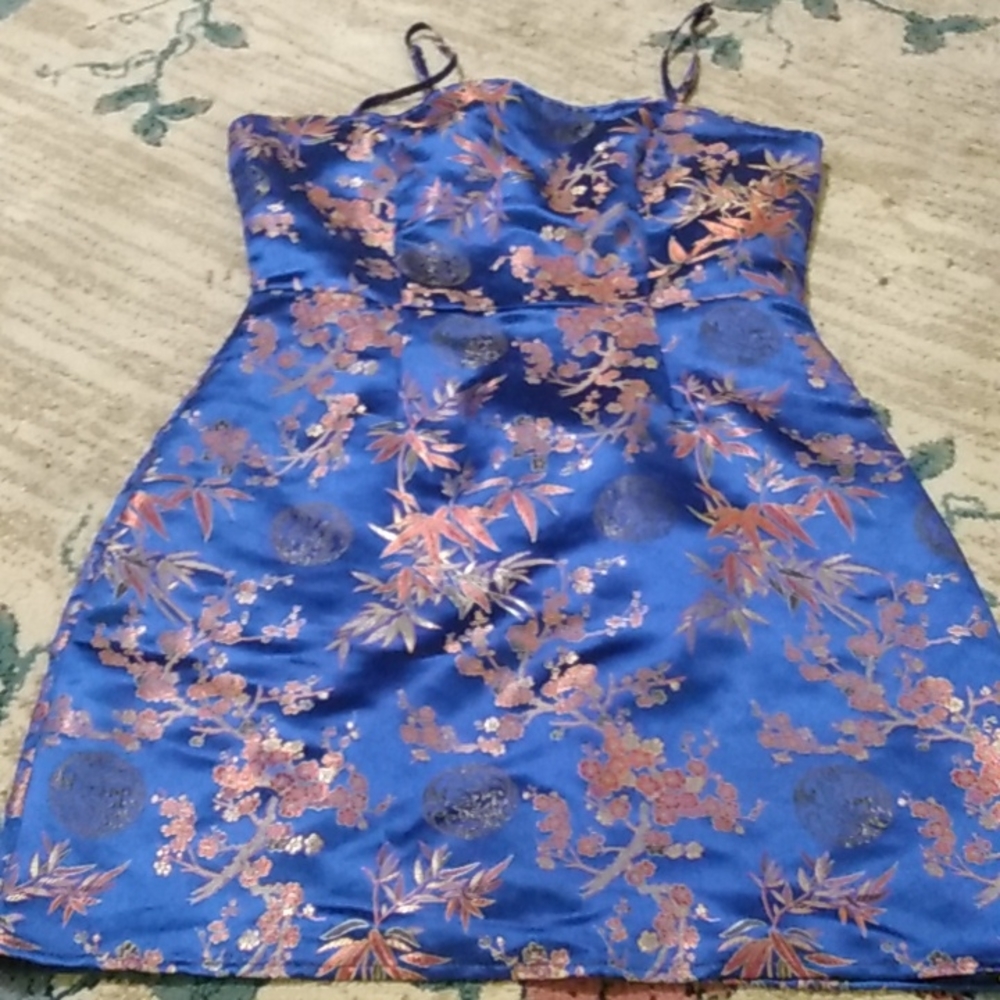 Clothes - Picture 6 of 7
